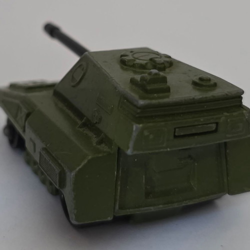 Matchbox Lesney Rolomatics No. 70 S.P. Gun Tank toy, vintage 1976