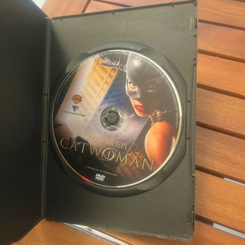 Catwoman DVD like new with subtitles, Halle Berry
