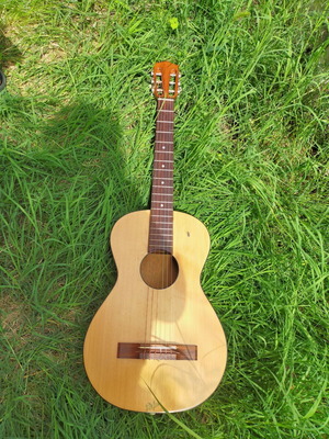 Höfner 512 Classic Guitar used