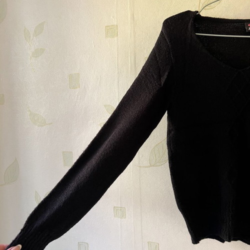 A-Style black wool sweater new, 70% acrylic 30% wool, size M