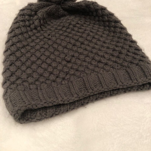 Men's knit cap like new, khaki