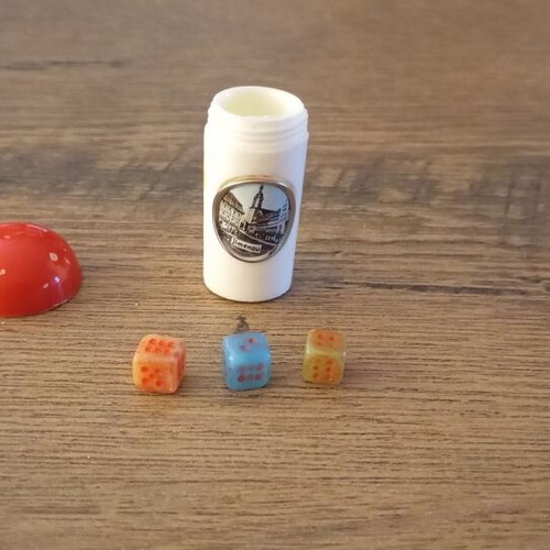 Würfelbecher collector's dice cup like new, fly agaric shape from the 70s