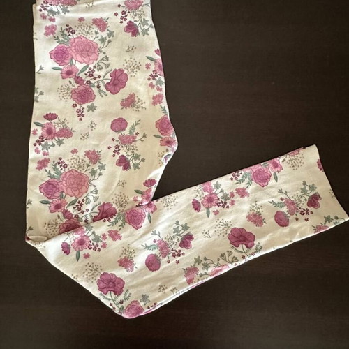 Children's floral leggings 6-7 years cotton like new