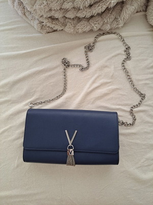Valentino crossbody bag new, navy blue with detachable chain