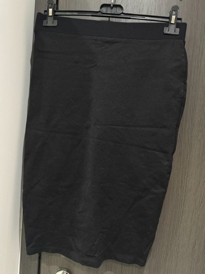 Midi skirt Zara black like new, size L