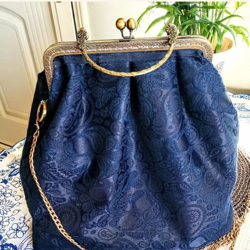 Kisslock Frame bag new, handmade, blue crossbody