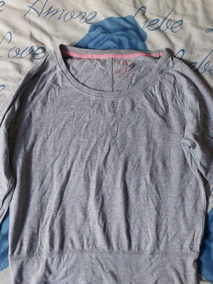 Crivit women's long-sleeve top like new, size S/M, gray