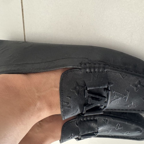 Louis Vuitton loafers size 42, black leather with monogram