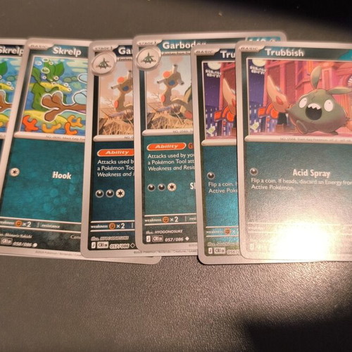 Chaos Rising 70% Set with Froakie IR Cards like new