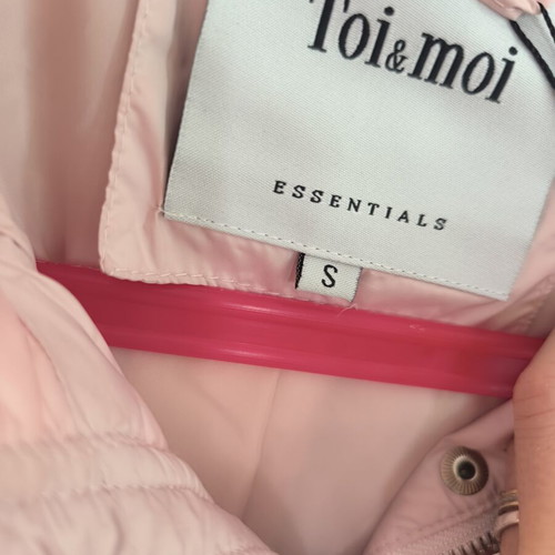 Pink Toi&Moi Vest new, size Small with silver zipper and buttons