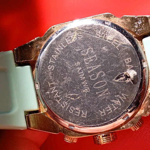 Women's watch used, battery replacement needed