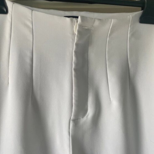 White pants like new with straight cut, size S