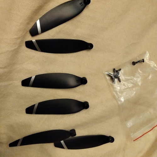 Set of 8 drone propellers 6 cm with screws