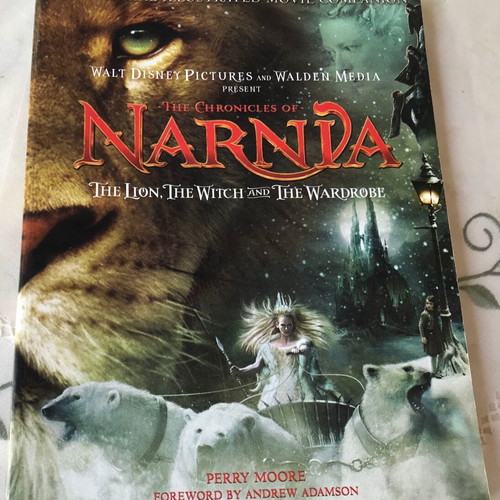 The Chronicles of Narnia The Official Illustrated Movie Companion like new