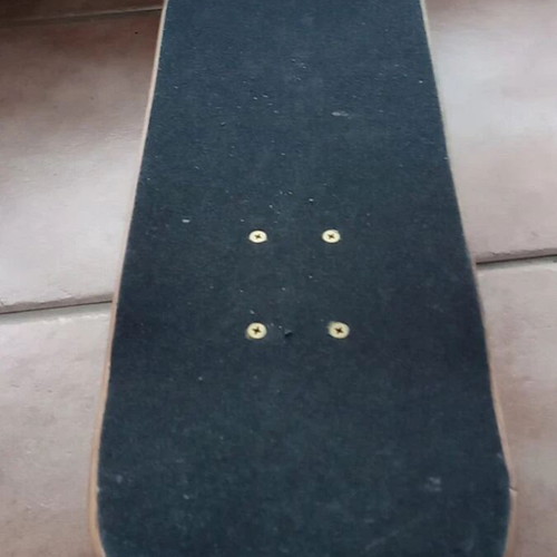Skateboard Xspot used, dimensions 79x18.5x10 cm