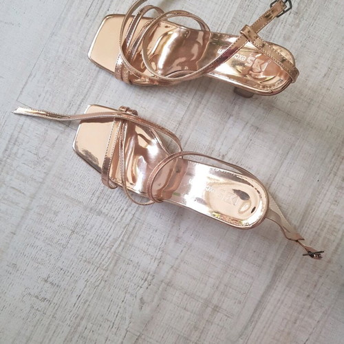 Sandals size 39 new rose gold metallic