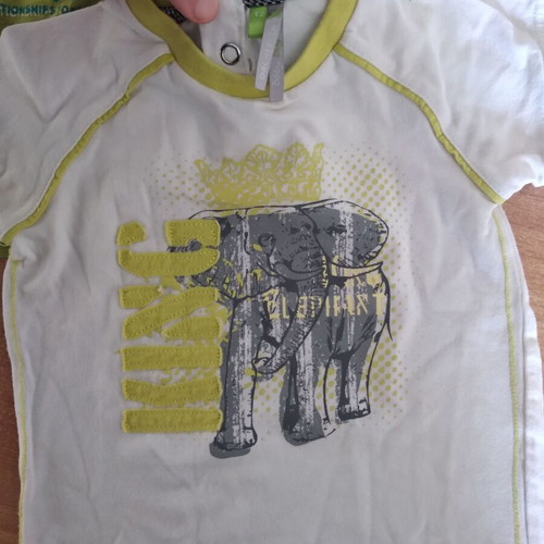 Short-sleeve t-shirts used, set of 3 for boy about 1 year old