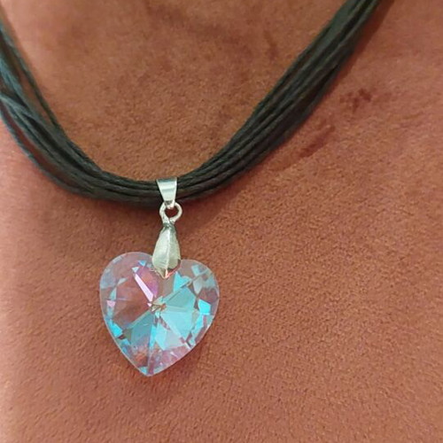 Necklace heart pendant with Swarovski stone like new