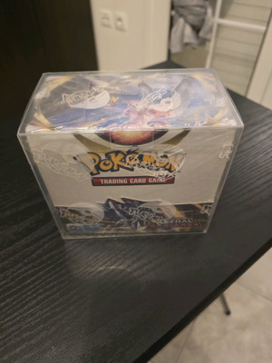 Astral Radiance Booster Box new, sealed