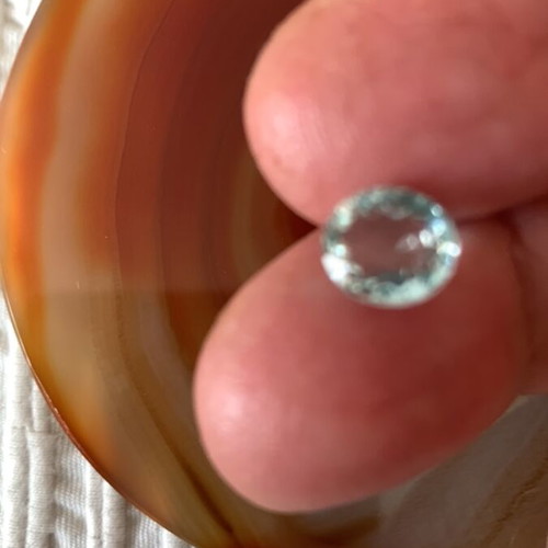 Natural loose precious stone aqua marina 2 cts