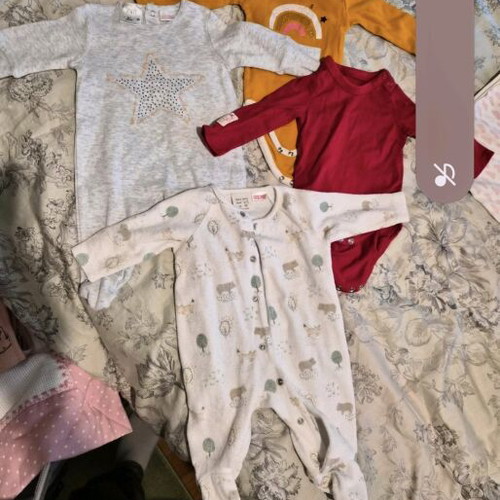Baby rompers like new from 0 years