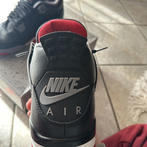 Jordan 4 Bread Reimagined sneakers like new, size 44.5, black and red