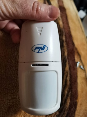 PNI PG2710 Wireless PIR Motion Sensor like new