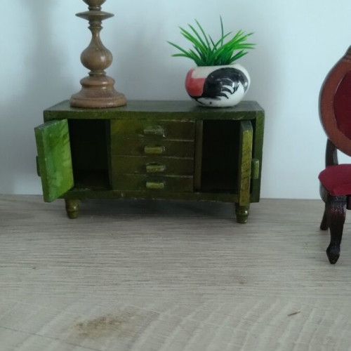 Dollhouse living room set like new, 6 wooden pieces