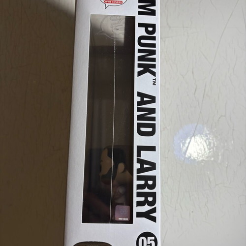 Funko Pop! WWE Covers CM Punk & Larry Limited Edition 750 Καινούργιο
