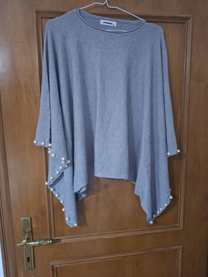 Women's knitted blouse gray with decorative pearls Matis Fashion one size new