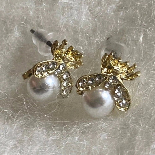 Elegant earrings new, unused