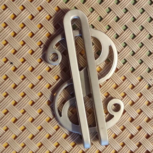 Money clip in dollar shape, like new, steel
