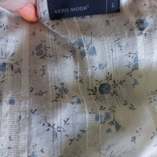 Γυναικεία μπλούζα Vero Moda με φλοράλ σχέδιο, σαν καινούργια, βαμβάκι, μεγέθη M έως XL