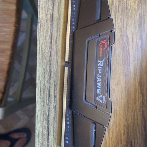 G.Skill Ripjaws V 4GB DDR4 3200MHz RAM stick like new