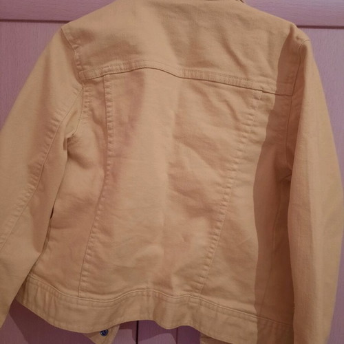 Benetton denim jacket like new, light mustard color, size 128 cm