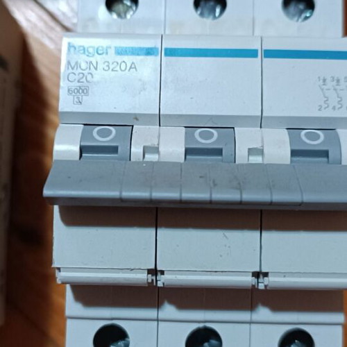 HAGER fuse set of 9 pieces like new