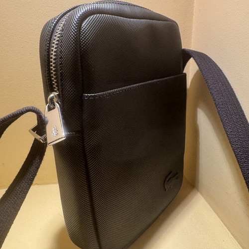 Lacoste bag like new, black