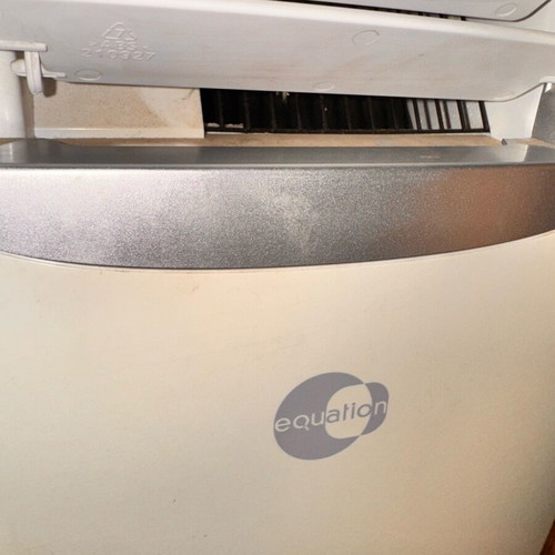 Portable air conditioner used with exhaust hose