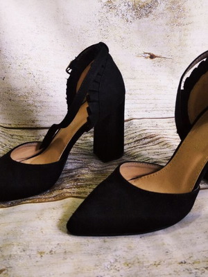Γόβες Sweet Shoes σουέντ με τετράγωνο τακούνι και δέσιμο στον αστράγαλο, μαύρο, σαν καινούργιο