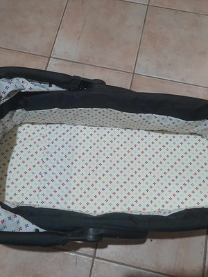 Baby cot like new