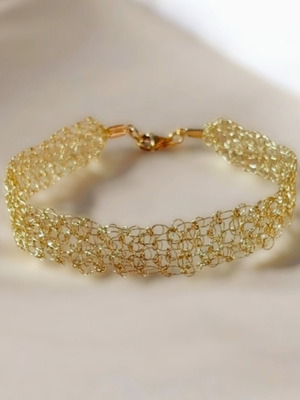 Handmade bracelet knitted wire new