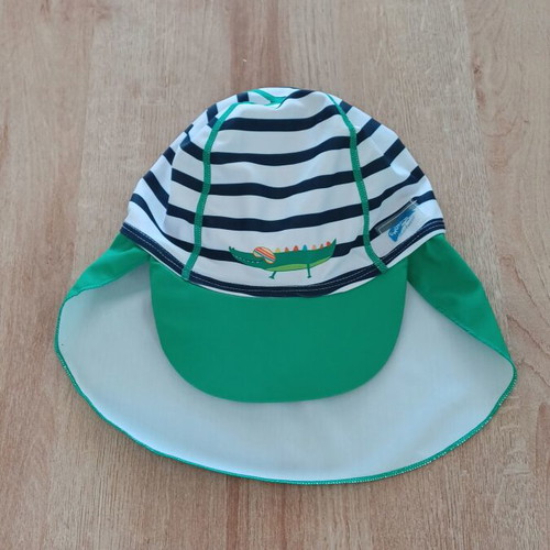 Energiers beach hat for 6-8 years, like new