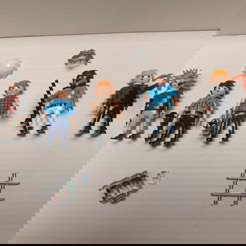 Playmobil полицаи и крадци като нови, комплект 2 срещу 3 с оборудване