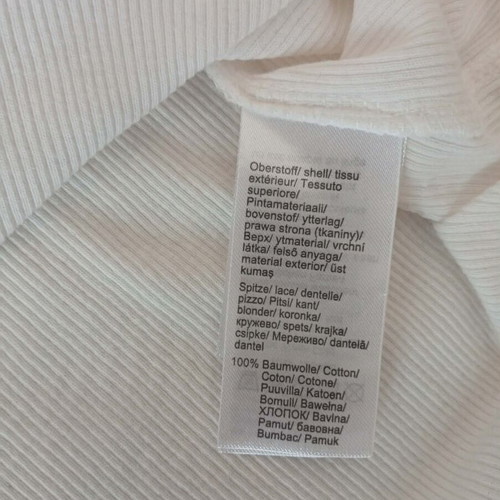 White blouse with lace and rib fabric, size M, like new