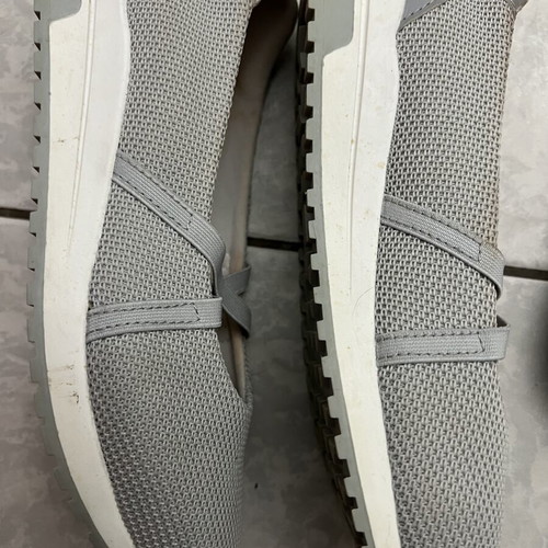 Women's shoes size 40 like new, gray