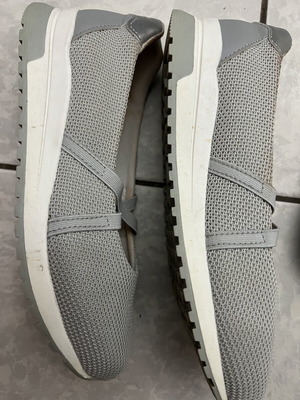 Women's shoes size 40 like new, gray