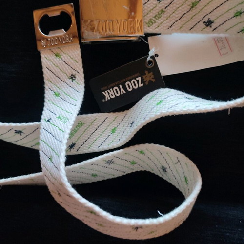 Zoo York belt new with tags, white, size 110
