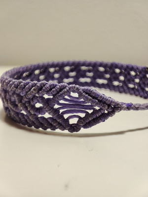 Macrame bracelet new, purple, waxed thread