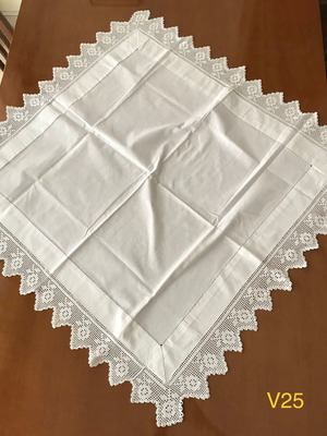 Σεμέν με δαντέλα καινούργιο