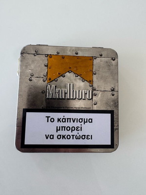 Marlboro metal tobacco case vintage limited edition like new
